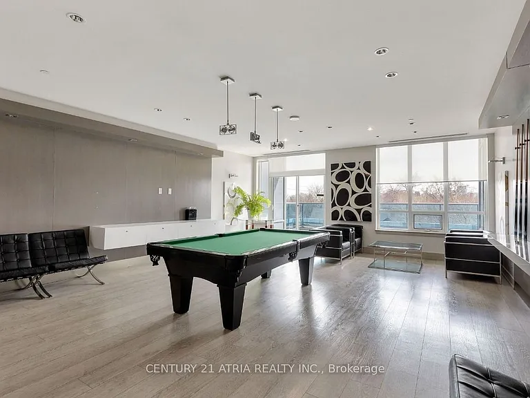 7161 Yonge St #735 — Photo 16