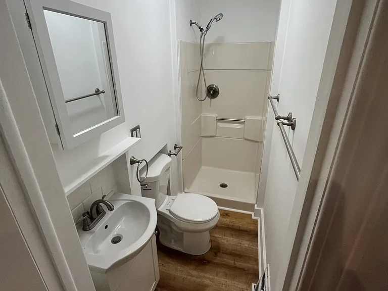 522 W Seneca St #1 — Photo 25
