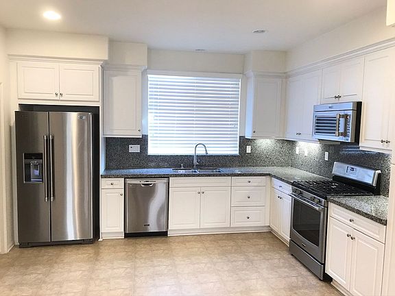 3rd image of 6392 Pictor Ct