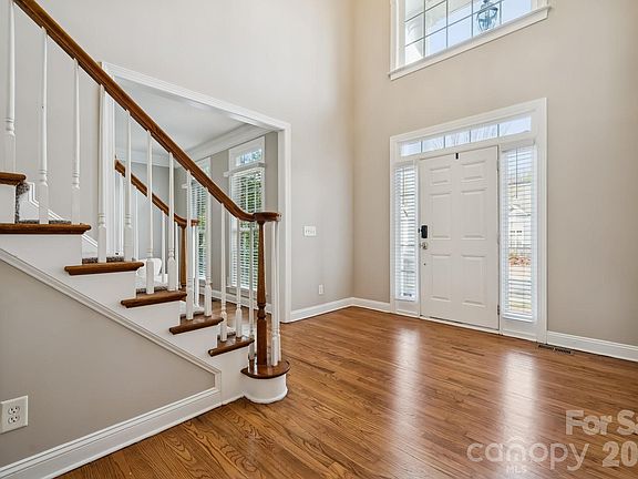 4th image of 14724 Murfield Ct