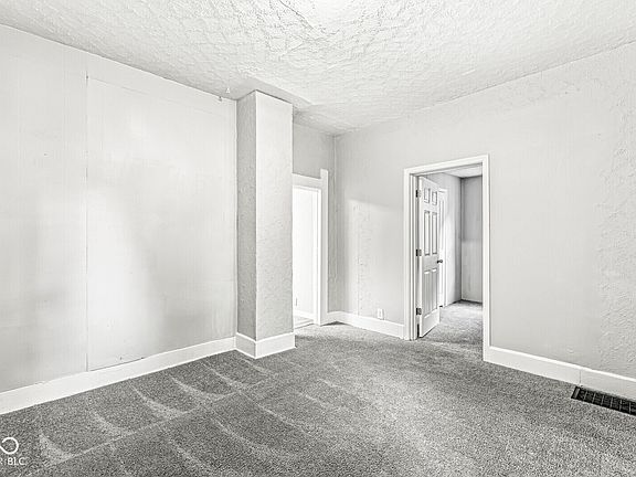 4th image of 1313 Lawton Ave