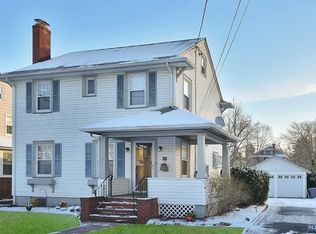 89 Parmelee Ave, Hawthorne, NJ