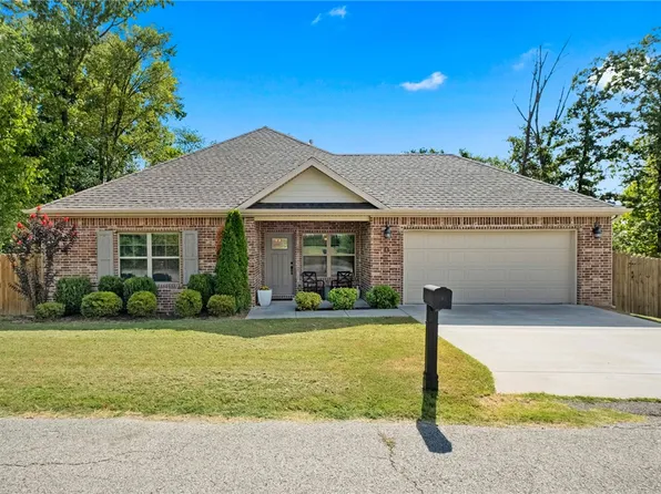 13 Eastleigh Cir, Bella Vista, AR 72714