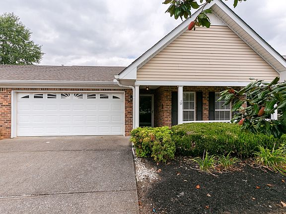 3rd image of 713 Forest Glen Cir
