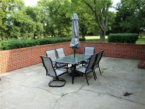 4th image of 3574 Sanford Dr