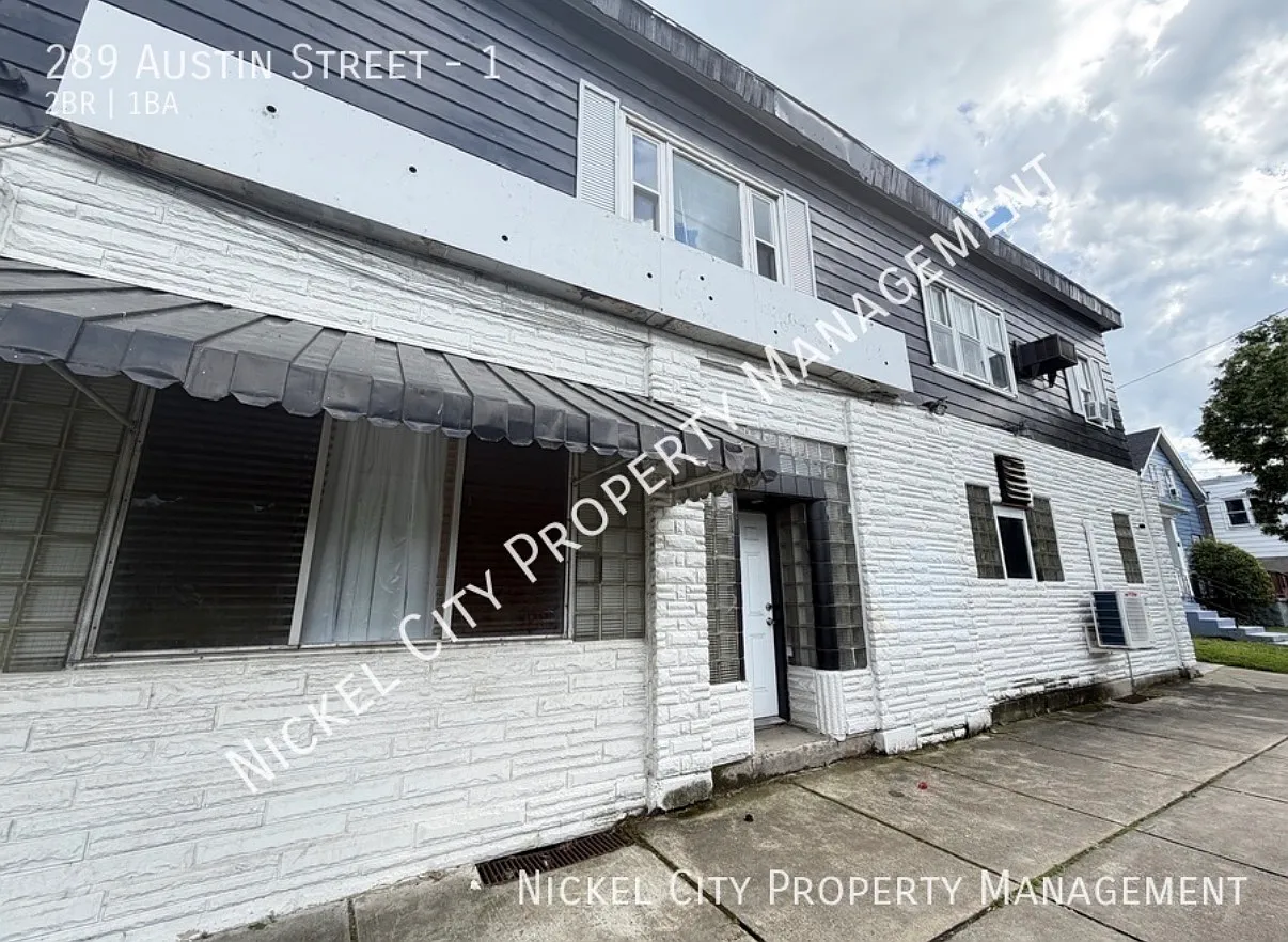 2 bed, $995 — Photo 1