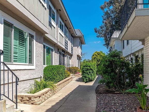 4th image of 9445 Carlton Oaks Dr Unit D