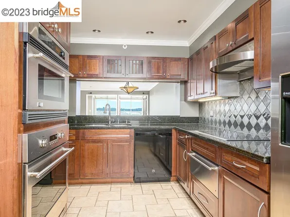 1300 Quarry Ct APT 214, Richmond, CA 94801