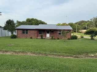 261 Circle Hill Dr, McMinnville, TN 37110