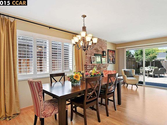 5th image of 881 Camelia Dr