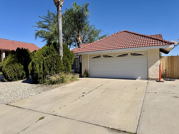 3rd image of 15680 Shadow Mountain Ln