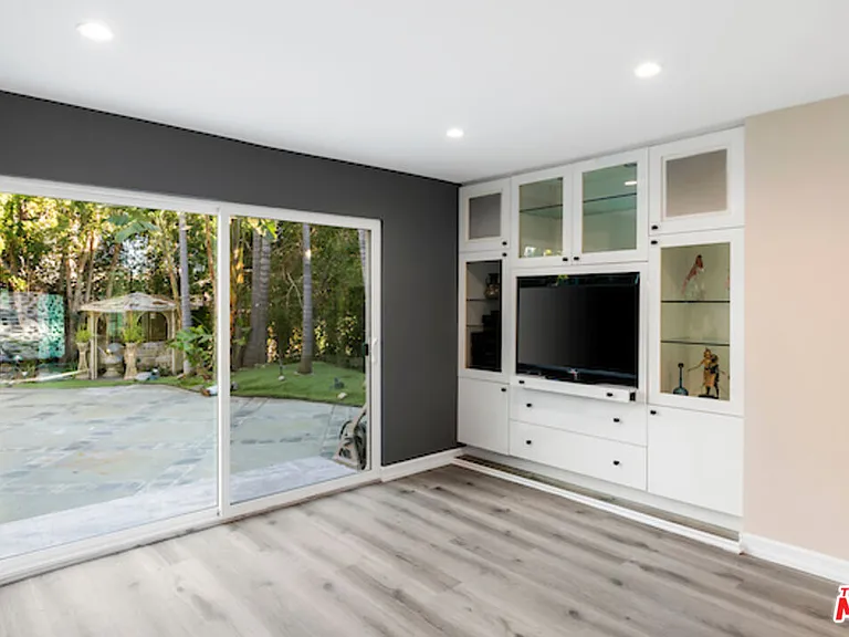 164 N Willaman Dr — Photo 15