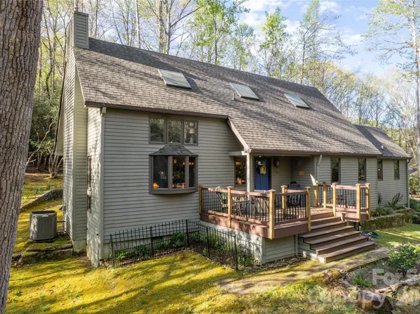 70 Aberdeen Ln, Pisgah Forest, NC 28768