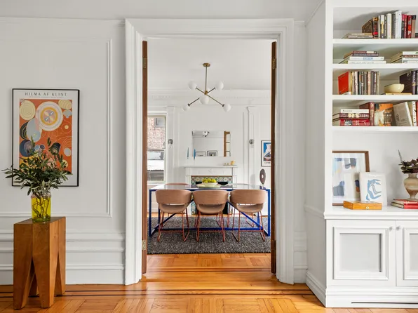 520 West 110th Street 4C image 2 of 12