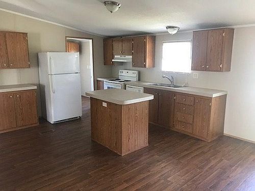 3rd image of 5111 Woodlake Trl