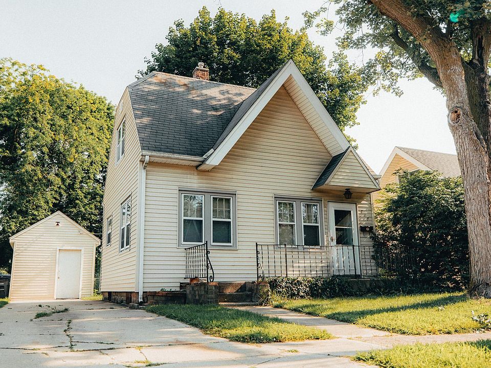 1st image of 515 E Waverly Ave