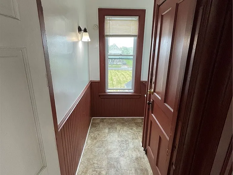 298 Winslow Ave #2 — Photo 17