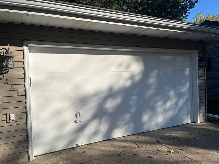10441 York Ave S — Photo 3