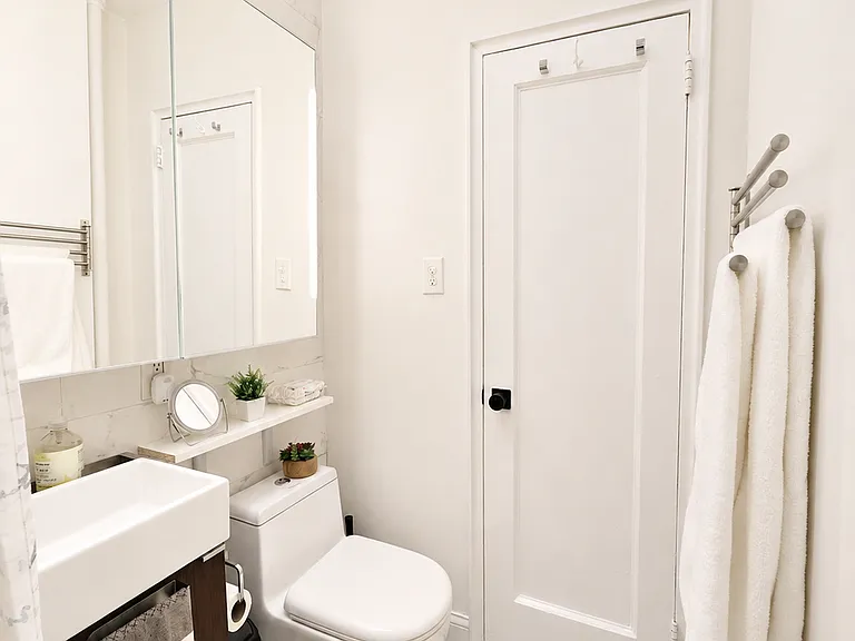 155 W 71st St #1G — Photo 14