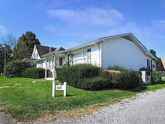 4th image of 605 Maple Ave