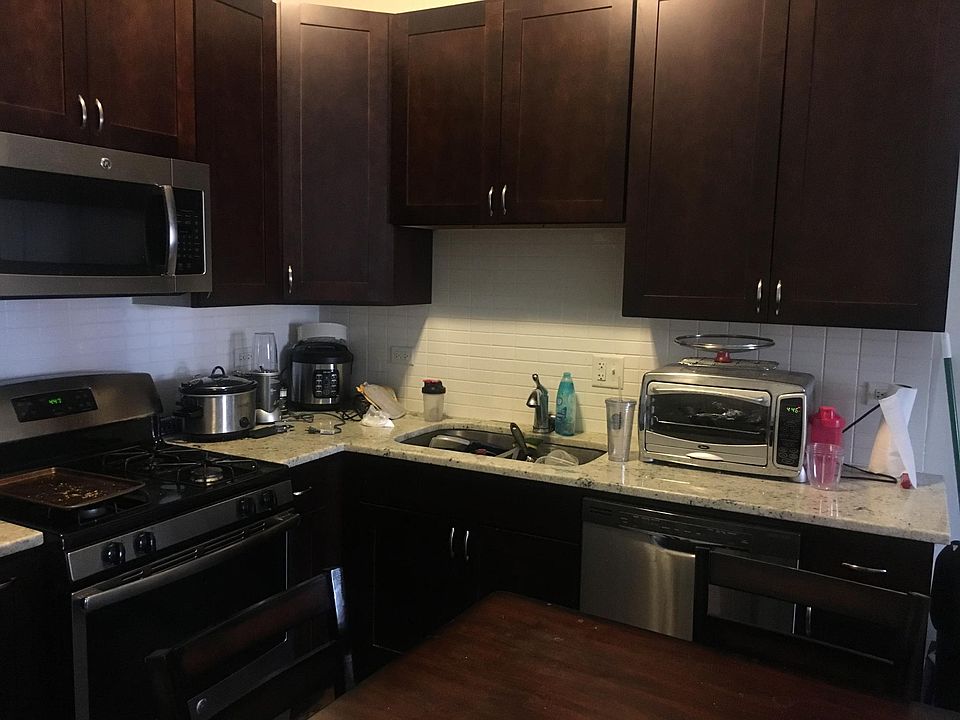 1st image of 2049 W Division St #2