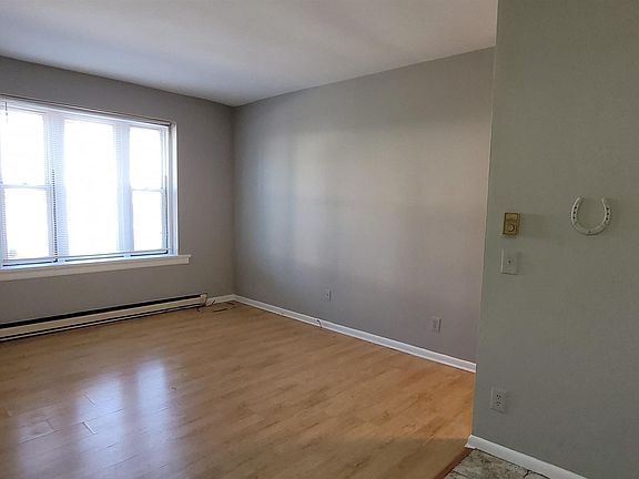 3rd image of 3801 Atlantic Ave