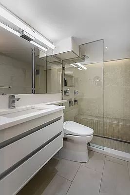 5th image of 372 5th Ave APT 2H
