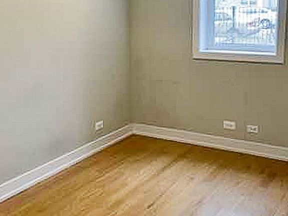 2nd image of 4859 N Paulina St #G
