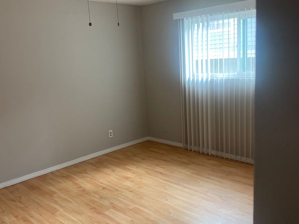 16323 Cornuta Ave #11