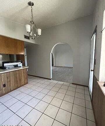4th image of 3617 Breckenridge Dr