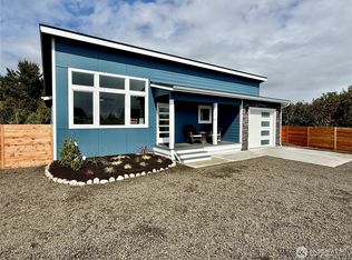 718 Reporter Ct, Ocean Shores, WA 98569