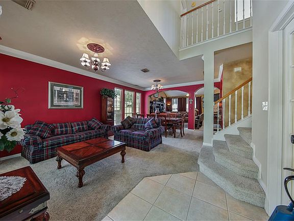 4th image of 2713 Aspen Ln