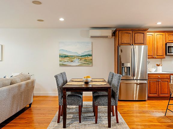 5th image of 74 Washington St #1