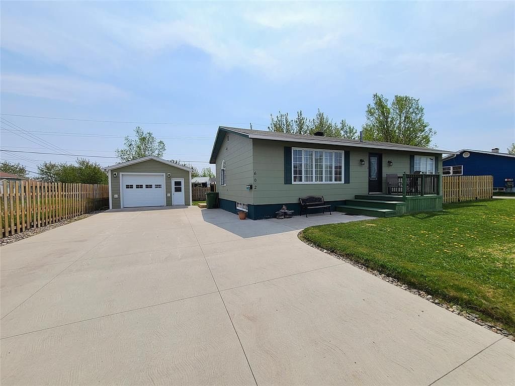 602 Carol Dr, Labrador City, NL A2V 1S5 MLS 1259362 Zillow