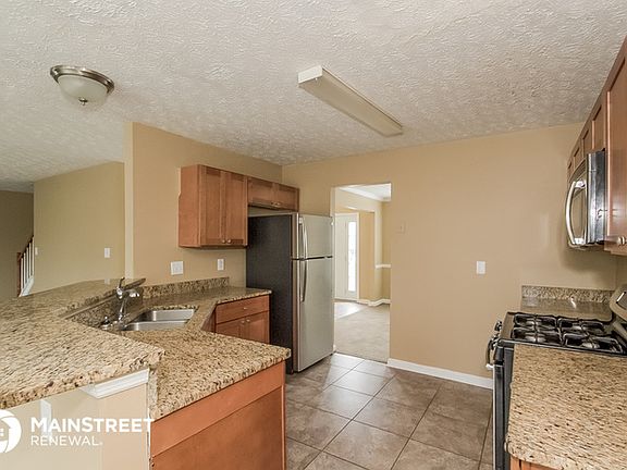 5th image of 2530 Meadow Brooke Ct