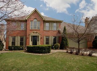 2096 Primrose Ln, Naperville, IL 60565