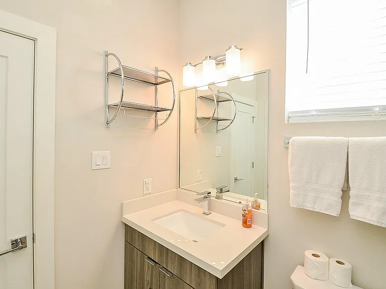 5811 Fairdale Ln #B — Photo 25