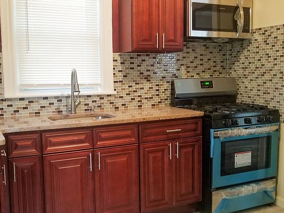 5th image of 4368 Grace Ave