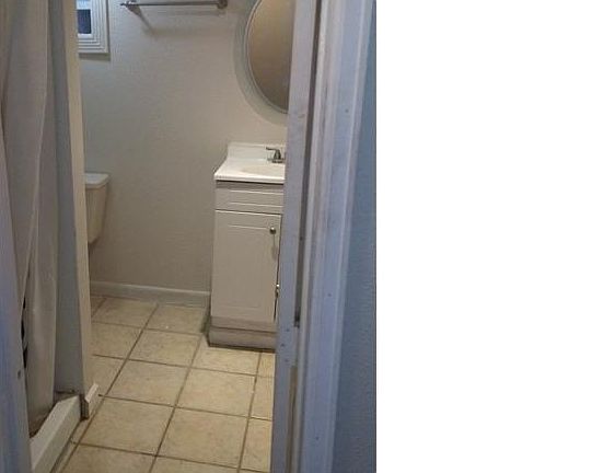 5th image of 1394 Meade St Unit B