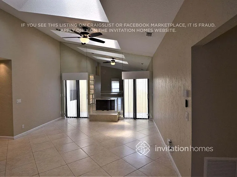 7045 Golf Pointe Cir — Photo 3