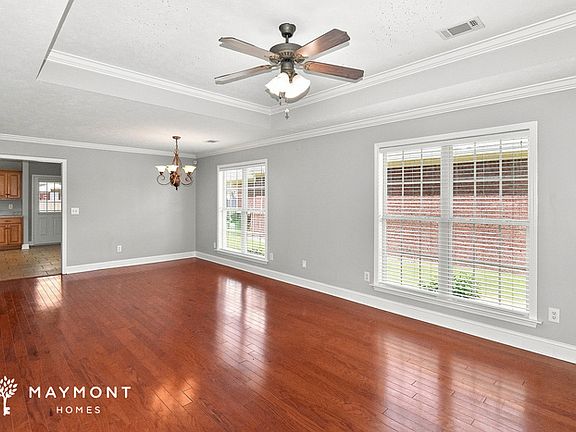 3rd image of 8749 Lindsey Ln