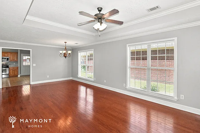 8749 Lindsey Ln — Photo 3