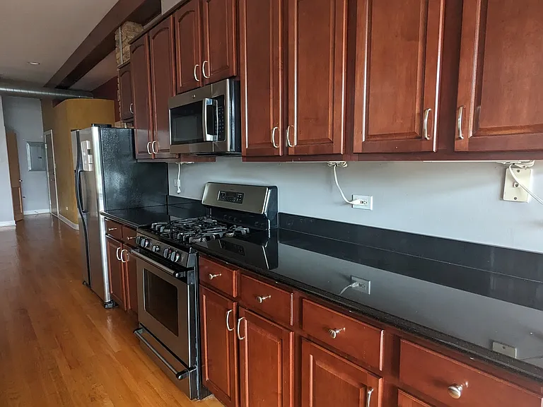 1738 W Belmont Ave #3F — Photo 22