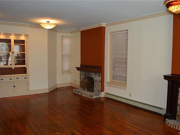 2nd image of 2318 Floyd Ave