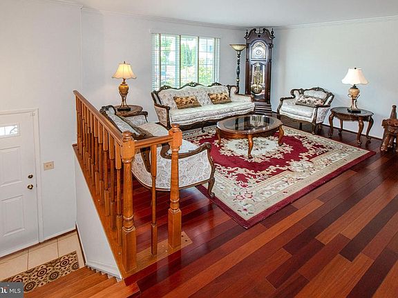 5th image of 4013 Pickstone Dr