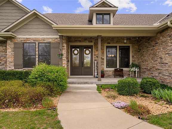 5th image of 3565 W 193rd St