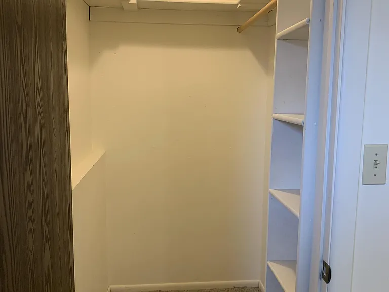 1662 W Jefferson St #C — Photo 7