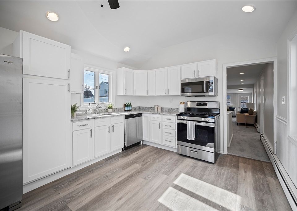 1st image of 76 Babcock St