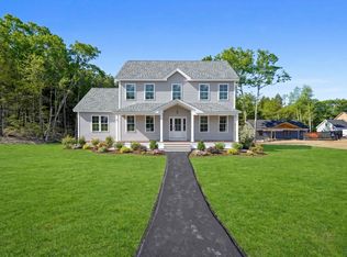 10 Blaisdell Court, Raymond, NH 03077
