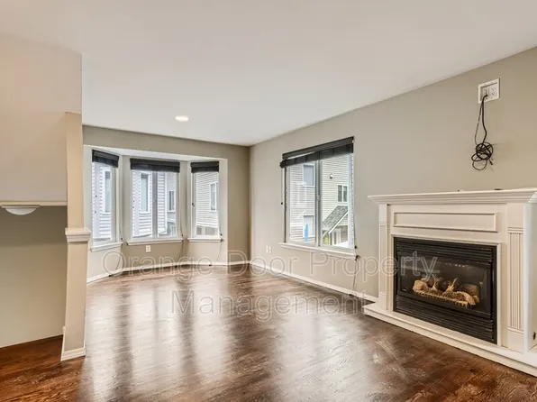 11517 28th Ave NE, Seattle, WA 98125